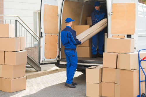 Removal companies in Merton helping with a home move