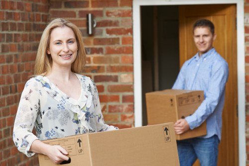 Professional packing and unpacking services in Merton for organized house moves