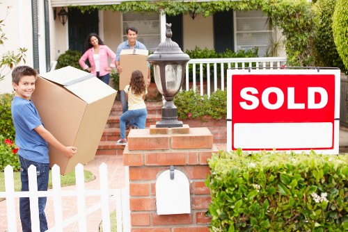 Packing and organising business equipment for commercial moves in Merton